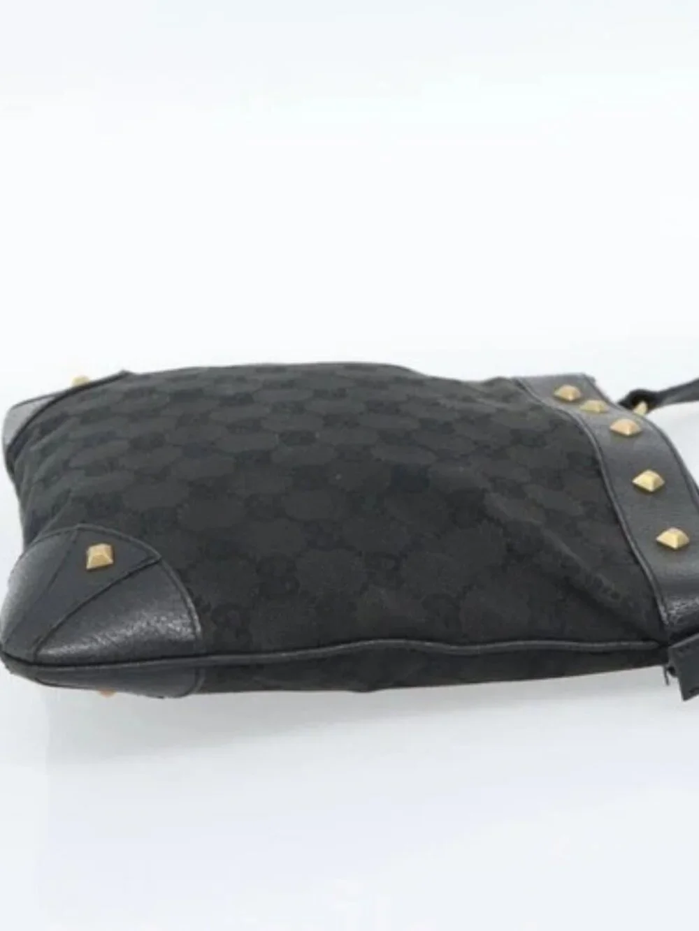 GUCCI GG Canvas Shoulder Bag Black Gold 120893 Auth ka4999